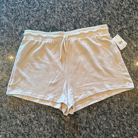 Colon fleece Women's Cream Shorts NWT XXL - Picture 1 of 10